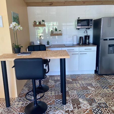 Cozy Studio With Private Spa Oranjestad Ngoại thất bức ảnh