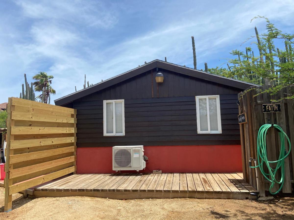 Cozy Studio With Private Spa Oranjestad Ngoại thất bức ảnh