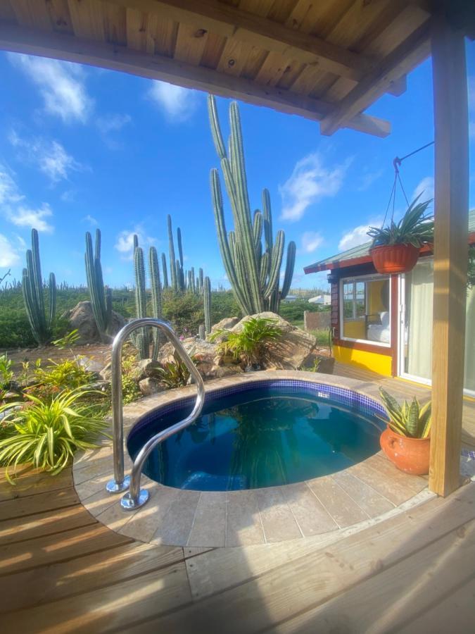 Cozy Studio With Private Spa Oranjestad Ngoại thất bức ảnh