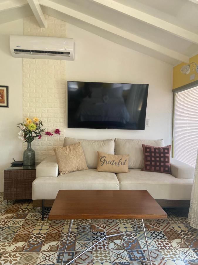 Cozy Studio With Private Spa Oranjestad Ngoại thất bức ảnh
